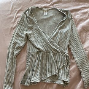Long sleeve low cut top